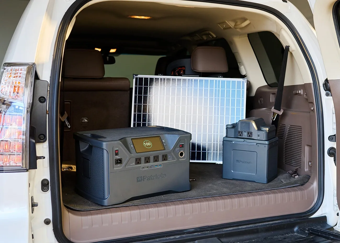 Patriot Power Solar Generator 2000X & Solar Panel - Pre-Owned